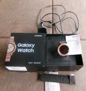Samsung Galaxy Smart Watch Bluetooth, 42 mm, oro rosa, SM-R810NZDAXAR - Foto 1 di 5