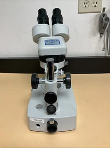 Microscopio estéreo con zoom Meiji EMZ con soporte - Imagen 1 de 6