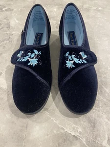 Zapatillas cómodas azul oscuro FREE-STEP para dama talla UK 7 - Imagen 1 de 9