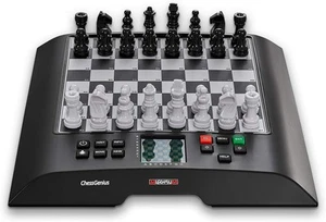 Juego de tablero de ajedrez electrónico Millennium ChessGenius - Juega a cualquier nivel... - Imagen 1 de 7