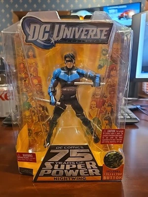 Mattel DC Universe Classics 75 Years Of Super Power Nightwing MISB  - Imagem 1 de 2