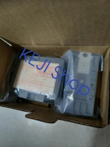 1PCS NEW FRS100C200-2 controller Fast Shipping Via DHL/FedEX - Afbeelding 1 van 4