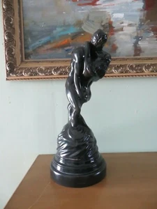 Woman & Man embraced kissing,nude art sculpture ceramic painted beautiful statue - Picture 1 of 10