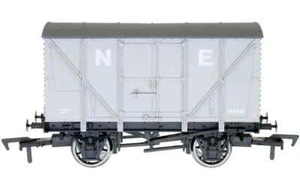 Dapol 4F-016-047 NE Banana Van 158621 Light Grey OO Gauge - Tracked 48 Post - Picture 1 of 9