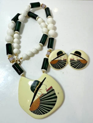 Grueso Blanco Negro Lucita Cuentas Porcelana Conjunto Vintage Pendientes Collar Japón Foto 1 de 4