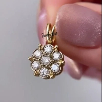 Gorgeous Gift For Ladies 0.25cts Natural Diamond Pendant In 10K Real Yellow Gold - Image 1 of 4