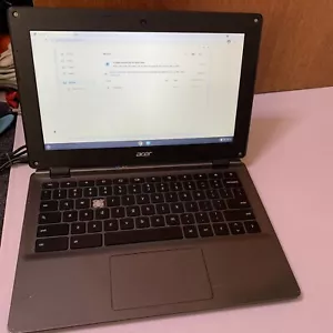 Acer C730-C4V9 Chromebook 11.6" Intel N2930 2.16 GHz *Missing Key + Flat Battery - Picture 1 of 9