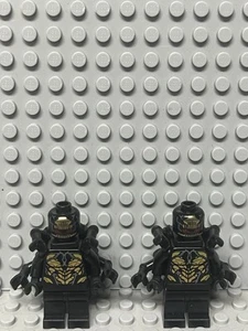 LEGO Marvel Avengers Lote de 2 Minifiguras Outrider - Imagen 1 de 4