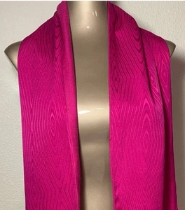 Sciarpa elegante PInk di Bloomingdale’s Made in Italy seta e lana - Foto 1 di 10