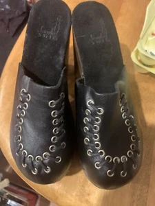 Jennifer Swift Women's Mistress Black leather lace up wood clog size 7 - Picture 1 of 7
