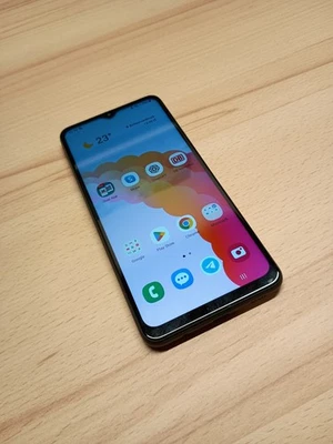 Samsung Galaxy A12 - 64GB - Schwarz (Ohne Simlock) (Dual-SIM) - Bild 1 von 4