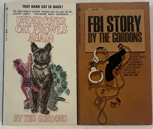 Undercover Cat Prowls Again & FBI Story par The Gordons - Bantam Paperbacks - Photo 1/3