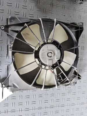 Conjunto de ventilador de radiador Honda Accord 2013-2017 3,5 L LH Foto 1 de 4