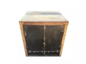 Vintage Bedside Table. X3129 - Picture 1 of 7