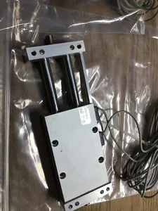 NEW SMC NCDPX2N25-300 NCDPX2N25-300-A73L PNEUMATIC SLIDE - Picture 1 of 1