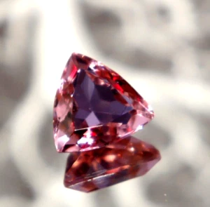 Color Changing Stone AAA+ Quality Natural Alexandrite 9.76 Ct Best Trillion cut - Picture 1 of 8
