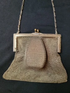 Antique Whiting & Davis Gold Mesh Purse w/ Compact Mirror & Powder Puff | 136g | - Picture 1 of 19
