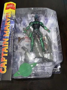 Diamond Select Marvel Comics CAPTAIN MAR-VELL KREE ARMOR Action Figure - Picture 1 of 6