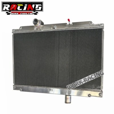 Radiador de camión N3994001 para 08-10 Kenworth T300 T370/Peterbilt 325 330 6,7 L 8,3 L Foto 1 de 4