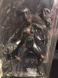 McFarlane Movie Maniacs Species Eve Figure - Picture 1 of 8