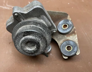 25710-22010 Toyota Valve assy, air switching 2571022010, Genuine OEM Part - Bild 1 von 5