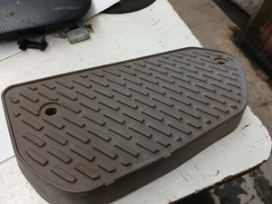 TOYOTA LAND CRUISER LEXUS LX450 Left Rear Plate Step 58626-60010 OEM Brown OEM - Picture 1 of 7