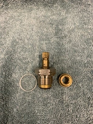 Vástago de grifo frío de acero inoxidable de alta resistencia Gerber 1B-2C de Danco Foto 1 de 3