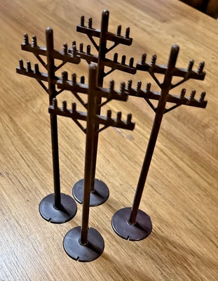 MARX TOYS TRAINS Telephone Poles LOT (4 pieces) telephone power poles. - Image 1 of 2