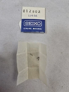 Seiko 012802 Set Viti Leva/Detente 2A22 2A23 2A24 2A29 Parte Orologio - Foto 1 di 1
