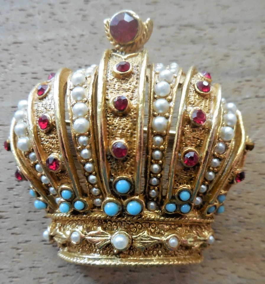 Vintage Signed ART Arthur Pepper Rhinestone Imperial Crown Brooch Pin - Image 1 of 4