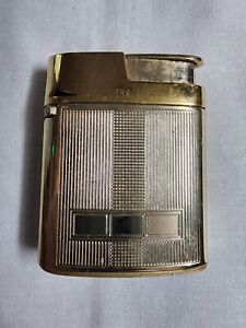 Vintage Ronson Art Metal Works Art Deco Gold Tone Varaflame Lighter. RARE