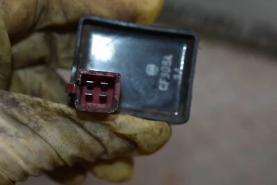 UNIDAD RELÉ GAS COMBUSTIBLE A4-1 99 KAWASAKI NINJA 1100 ZX11 ZX 11 D ENVÍO GRATUITO Foto 1 de 4