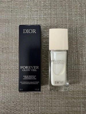 Dior Forever Glow Veil 24H Hydrating Radiant Primer 30ml Full Size - Image 1 of 4
