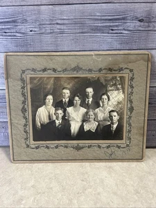 Antigua Tarjeta Gabinete Foto Familia Retrato 4 Hombres 4 Mujeres Formal - Hamilton, MO - Imagen 1 de 6