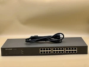 TP-LINK Technologies TP-Link (TL-SF1024) 24-Ports Switch very good ๐ - Picture 1 of 7