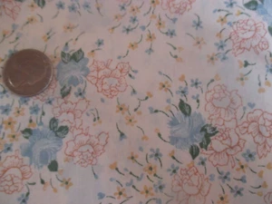 BONITA tela de algodón vintage de flores amarillas azules en crema años 70 - más de 2 yardas - Imagen 1 de 2