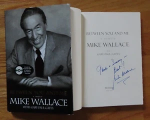 Journalist MIKE WALLACE signed "Between You and Me" 2005 1st ED Book 60-Minutes - Picture 1 of 2