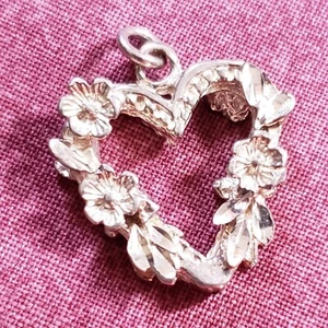 Vintage Pendant Rose Heart 925 Sterling Silver Diamond Cut Necklace Charm PE1 - Picture 1 of 14