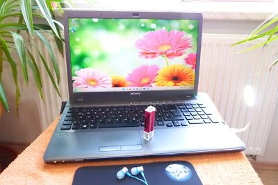 Sony Vaio F1 16 pollici FHD l BATTERIA NUOVA l 1TB SSD Windows 11 l 8GB RAM l... - Immagine 1 di 4