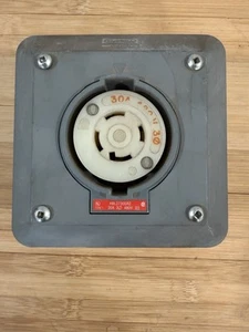 Hubbell Wiring Device-Kellems Hbl2730sr2 Locking Receptacle, L16-30R, 30 A - Picture 1 of 5
