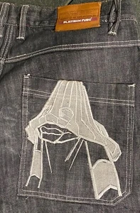 VTG Y2K Platinum Fubu Fat Albert The Junkyard Gang Dumb Donald Jeans Shorts W40 - Picture 1 of 11