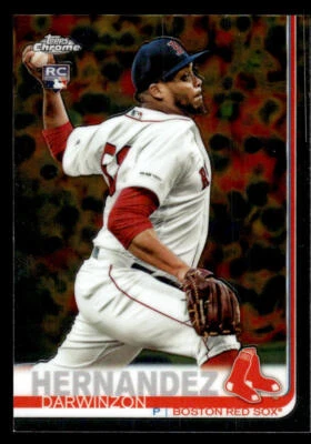 2019 Topps Chrome Update #30 Darwinzon Hernandez Rookie Card Boston Red Sox - Image 1 of 2