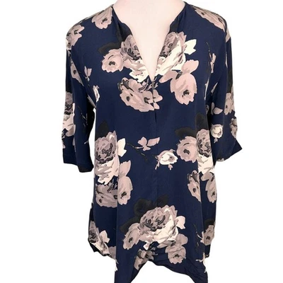 Blusa Theory 100 % seda floral cuello en V talla P Foto 1 de 4