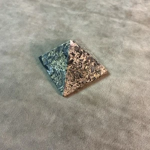Geschnitzter Stein Jaspis marmoriert braun schwarz Pyramide Briefbeschwerer 2" Größe #9 - Bild 1 von 5
