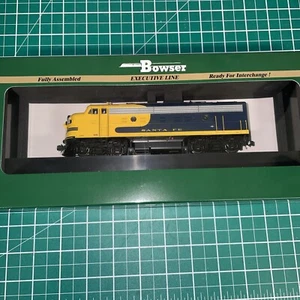 New! Bowser 24616 HO F-9A SF W/ DCC/ LOK SOUND $ 299.95 Make Offer - Picture 1 of 9