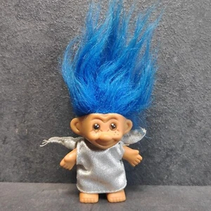 Troll 90er Mit Silber Kleid Blaue Haare Gnom Ca.7,5cm Groß (Ohne Haare) (Engel?) - Bild 1 von 8