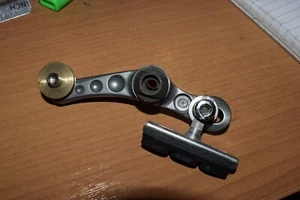 Cámara de rodillos de freno SunTour CB-6100, XC lado derecho en V estilo gris nuevo de lote antiguo - Imagen 1 de 7