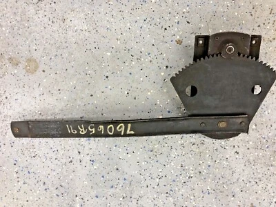 INTERNATIONAL R-100 SERIES & UP TRUCKS RH WINDOW REGULATOR NOS  - Image 1 of 2
