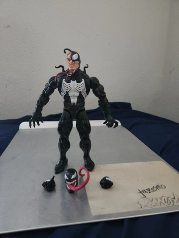 Marvel Legends VENOM w/ FULL SYMBIOTE HEAD  (Amazon Riot/Agony 2 Figure Pack) Cover