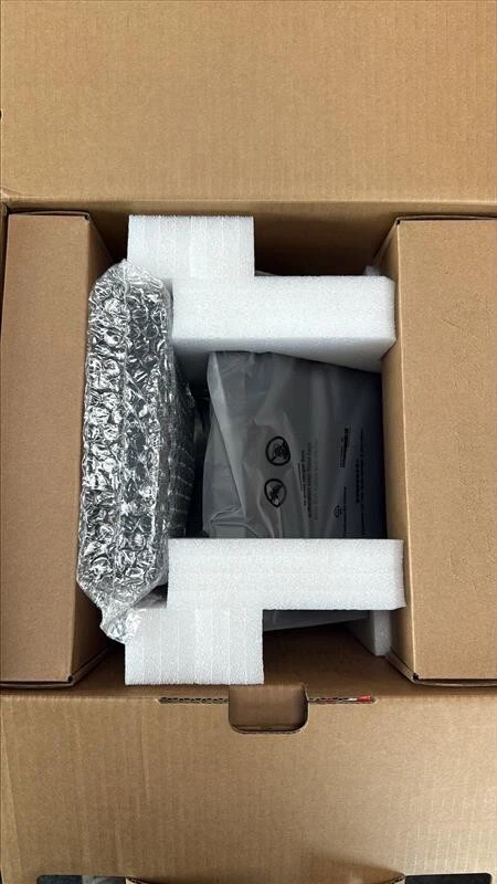 ThinkSmart Hub - Image 1 of 2